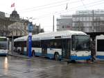 (148'892) - VBL Luzern - Nr. 208 - Hess/Hess Gelenktrolleybus am 16. Februar 2014 beim Bahnhof Luzern