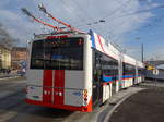 (177'158) - VBL Luzern - Nr. 409 - Hess/Hess Doppelgelenktrolleybus am 11. Dezember 2016 beim Bahnhof Emmenbrcke Sd