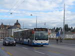 VBL Luzern/580930/185138---vbl-luzern---nr (185'138) - VBL Luzern - Nr. 182/LU 241'195 - Mercedes am 18. September 2017 in Luzern, Bahnhofbrcke