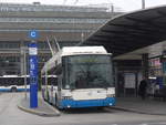 VBL Luzern/605358/189313---vbl-luzern---nr (189'313) - VBL Luzern - Nr. 201 - Hess/Hess Gelenktrolleybus am 17. Mrz 2018 beim Bahnhof Luzern