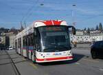 (259'163) - VBL Luzern - Nr. 401 - Hess/Hess Doppelgelenktrolleybus am 6. Februar 2024 in Luzern, Bahnhofbrcke