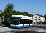 (276'084) - VBZ Zrich - Nr. 342/ZH 956'342 - eHess am 31. Mai 2025 beim Bahnhof Zrich-Schweighof