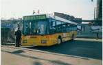 (020'415) - Voegtlin-Meyer, Brugg - Nr. 86/AG 18'562 - Mercedes am 25. Oktober 1997 beim Bahnhof Brugg (75 Jahre PAH Voegtlin-Meyer, Brugg)