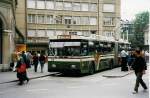 (034'129) - SVB Bern - Nr. 54 - FBW/Hess Gelenktrolleybus am 12. Juli 1999 beim Bahnhof Bern