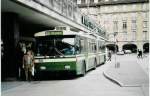 (039'736) - SVB Bern - Nr. 60 - FBW/Hess Gelenktrolleybus am 14. Mrz 2000 beim Bahnhof Bern