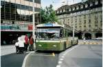 (043'026) - SVB Bern - Nr. 31 - FBW/Hess Gelenktrolleybus am 1. September 2000 beim Bahnhof Bern
