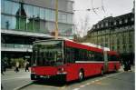 (065'932) - Bernmobil, Bern - Nr. 8 - NAW/Hess Gelenktrolleybus am 8. Mrz 2004 beim Bahnhof Bern