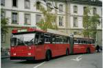 (071'831) - Bernmobil, Bern - Nr. 33 - FBW/Hess Gelenktrolleybus am 8. Oktober 2004 beim Bahnhof Bern