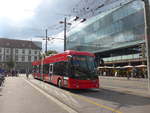 Bern/628781/196573---bernmobil-bern---nr (196'573) - Bernmobil, Bern - Nr. 33 - Hess/Hess Gelenktrolleybus am 3. September 2018 beim Bahnhof Bern