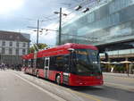 Bern/628782/196574---bernmobil-bern---nr (196'574) - Bernmobil, Bern - Nr. 33 - Hess/Hess Gelenktrolleybus am 3. September 2018 beim Bahnhof Bern