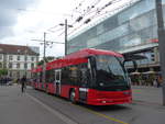 Bern/628791/196583---bernmobil-bern---nr (196'583) - Bernmobil, Bern - Nr. 25 - Hess/Hess Gelenktrolleybus am 3. September 2018 beim Bahnhof Bern