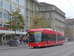 Bern/638979/199108---bernmobil-bern---nr (199'108) - Bernmobil, Bern - Nr. 28 - Hess/Hess Gelenktrolleybus am 29. Oktober 2018 beim Bahnhof Bern