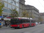 (199'120) - Bernmobil, Bern - Nr. 5 - NAW/Hess Gelenktrolleybus am 29. Oktober 2018 beim Bahnhof Bern