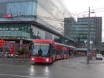 Bern/642538/199937---bernmobil-bern---nr (199'937) - Bernmobil, Bern - Nr. 46 - Hess/Hess Doppelgelenktrolleybus am 10. Dezember 2018 beim Bahnhof Bern
