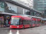 Bern/642539/199938---bernmobil-bern---nr (199'938) - Bernmobil, Bern - Nr. 41 - Hess/Hess Doppelgelenktrolleybus am 10. Dezember 2018 beim Bahnhof Bern
