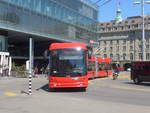 (216'379) - Bernmobil, Bern - Nr. 44 - Hess/Hess Doppelgelenktrolleybus am 22. April 2020 beim Bahnhof Bern