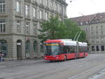 (219'400) - Bernmobil - Nr. 27 - Hess/Hess Gelenktrolleybus am 2. August 2020 beim Bahnhof Bern