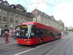 Bern/748927/227999---bernmobil-bern---nr (227'999) - Bernmobil, Bern - Nr. 32 - Hess/Hess Gelenktrolleybus am 12. September 2021 in Bern, Zytglogge