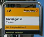 (249'549) - PostAuto-Haltestellenschild - Frutigen, Kreuzgasse - am 4. Mai 2023