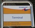 Grindelwald/768667/232862---grindelwaldbus-haltestellenschild---grindelwald-terminal (232'862) - GrindelwaldBus-Haltestellenschild - Grindelwald, Terminal - am 13. Februar 2022