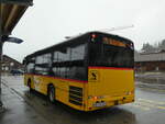 Gstaad/802253/245076---postauto-bern---nr (245'076) - PostAuto Bern - Nr. 11'113/BE 745'481/PID 11'113 - Solaris (ex Nr. 481) am 15. Januar 2023 beim Bahnhof Gstaad