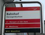 (245'213) - aare seeland mobil-Haltestellenschild - Herzogenbuchsee, Bahnhof - am 21. Januar 2023