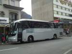 (147'584) - Aus Italien: Cialone, Ferentino - Nr. 526/EJ-120 EB - Irisbus am 4. November 2013 beim Bahnhof Interlaken West