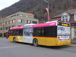 Interlaken/642254/199880---postauto-bern---be (199'880) - PostAuto Bern - BE 610'537 - Solaris am 8. Dezember 2018 beim Bahnhof Interlaken Ost