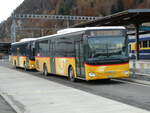 (243'078) - PostAuto Wallis - VS 436'023 - Iveco am 22. November 2022 beim Bahnhof Interlaken Ost