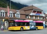 (255'477) - PostAuto Bern - BE 610'537/PID 5070 - Solaris am 22. September 2023 beim Bahnhof Interlaken Ost