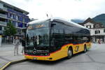 (287'560) - PostAuto Bern - BE 676'706/PID 12'308 - eMercedes am 1. Juni 2026 beim Bahnhof Interlaken West