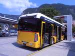 (290'086) - PostAuto Wallis - VS 581'433/PID 12'161 - eMercedes am 3. August 2026 beim Bahnhof Interlaken West