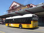 (227'462) - PostAuto Bern - BE 401'568 - Scania/Hess (ex AVG Meiringen Nr. 68; ex AVG Meiringen Nr. 59; ex Steiner, Messen) am 21. August 2021 in Meiringen, Postautostation