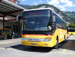 Meiringen/859652/265608---postauto-bern---be (265'608) - PostAuto Bern - BE 401'465/PID 4715 - Setra (ex AVG Meiringen Nr. 65) am 13. August 2024 in Meiringen, Postautostation