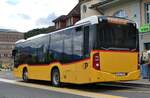 (281'037) - PostAuto Bern - BE 653'383/PID 10'169 - Mercedes am 5. Oktober 2025 beim Bahnhof Spiez