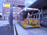 (290'358) - PostAuto Bern - BE 659'266/PID 12'311 - eMercedes am 18. August 2026 beim Bahnhof Spiez