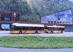 (290'111) - PostAuto Bern - BE 474'560/PID 10'247 - Hess + PostAuto Ostschweiz -SG 412'681/PID 10'149 - Hess Personenanh�nger am 4. August 2026 in Stechelberg, Schilthornbahn