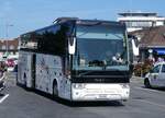 Thun/861323/266101---pegasus-reisen-baden-- (266'101) - PEGASUS Reisen, Baden - Nr. 3/AG 13'658 - Van Hool am 22. August 2024 beim Bahnhof Thun