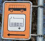 (286'028) - Hinweisschild f�r Autobusse am 8. April 2026 in Thun, Seestrasse