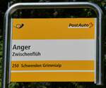 (250'899) - PostAuto-Haltestellenschild - Zwischenflh, Anger - am 2. Juni 2023