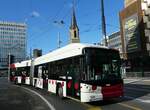 (242'370) - TPF Fribourg - Nr. 524 - Hess/Hess Gelenktrolleybus am 10. November 2022 in Fribourg, Rue Pierre-Kaelin