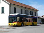 (290'974) - PostAuto Bern - BE 537'967/PID 12'349 - eSolaris am 19. September 2026 beim Bahnhof Kerzers