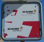 (233'668) - GLACIER EXPRESS-Haltestellenschild - St. Moritz, Bahnhof - am 10. Mrz 2022