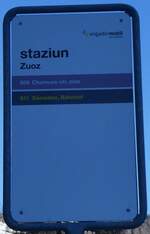 (270'246) - engadin mobil-Haltestellenschild - Zuou, staziun - am 27.