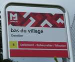 (236'905) - MOBIJU-Haltestellenschild - Develier, bas du village - am 6. Juni 2022