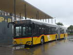 (226'938) - CarPostal Ouest - VD 604'405 - Solaris am 1. August 2021 beim Bahnhof Neuchtel