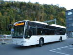 (256'529) - Intertours, Domdidier - Nr. 454/FR 300'454 - Mercedes (ex Chur Bus, Chur Nr. 11) am 28. Oktober 2023 beim Bahnhof Giswil