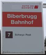 biberbrugg/748891/199817---auto-ag-schwyz-haltestellenschild-- (199'817) - AUTO AG SCHWYZ-Haltestellenschild - Biberbrugg, Bahnhof - am 8. Dezember 2018