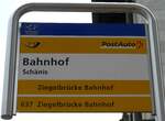 schaenis/744911/166124---postauto-haltestellenschild---schaenis-bahnhof (166'124) - PostAuto-Haltestellenschild - Schnis, Bahnhof - am 10. Oktober 2015