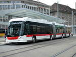 (248'425) - St. Gallerbus, St. Gallen - Nr. 134 - Hess/Hess Doppelgelenktrolleybus am 13. April 2023 beim Bahnhof St. Gallen